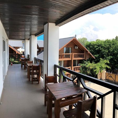 Веселий Кут Hotel Зализний Порт Екстериор снимка