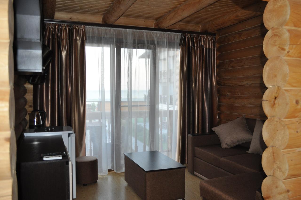 Веселий Кут Hotel Зализний Порт Екстериор снимка